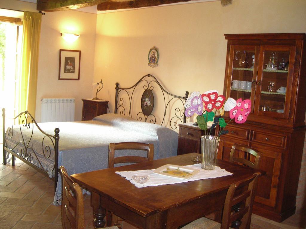Agriturismo Casagrande Montepulciano Stazione Værelse billede